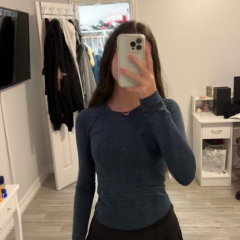 Blue lululemon Long sleeve swiftly tech 2.0 race length